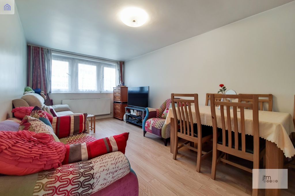 Property photo 2 of 4