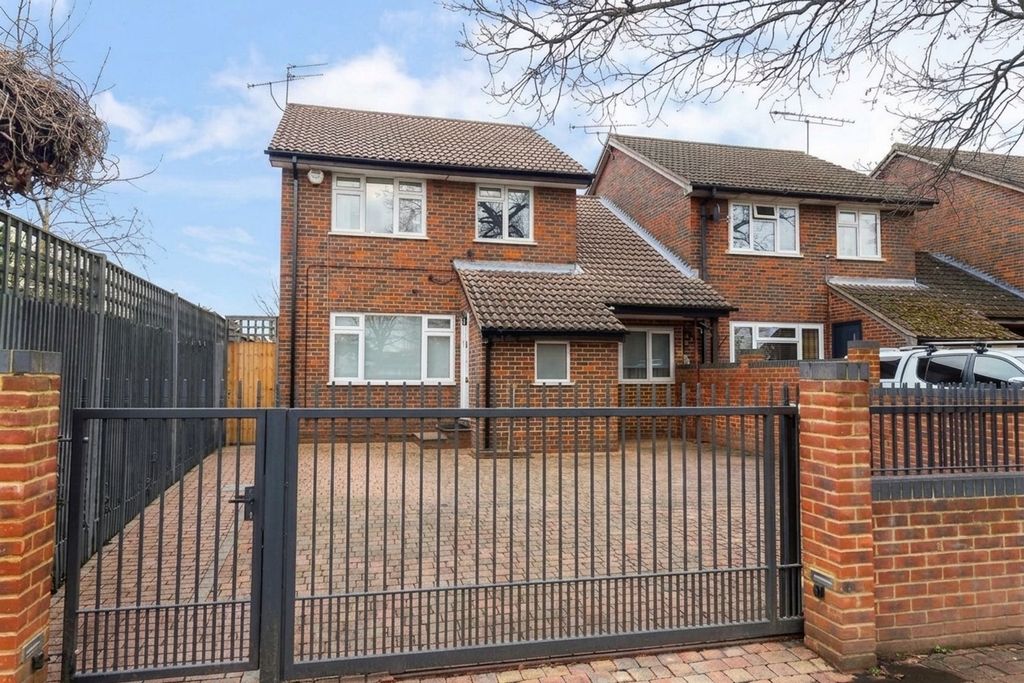 Property photo 1 of 14