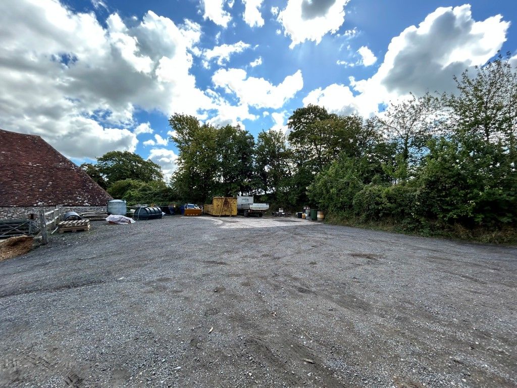 Property photo 2 of 4 Photo 6