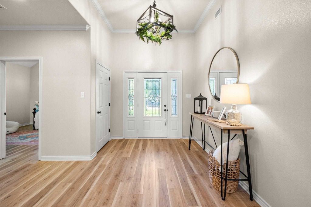 Property photo 2 of 12 <Alttext/>