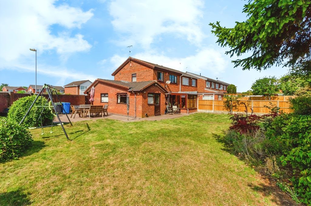Property photo 2 of 17 Photo
