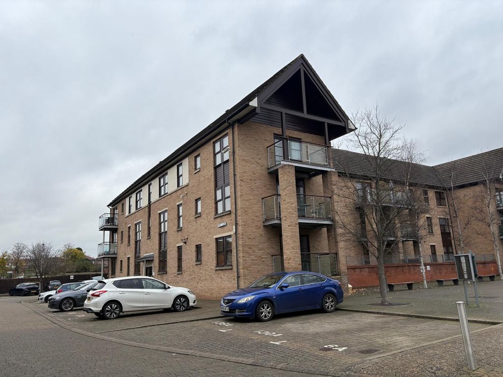 Property photo 1 of 12 Image