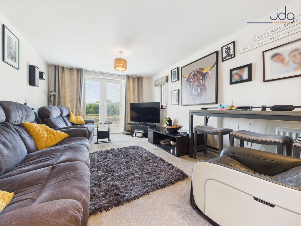 Property photo 2 of 14 Living Room