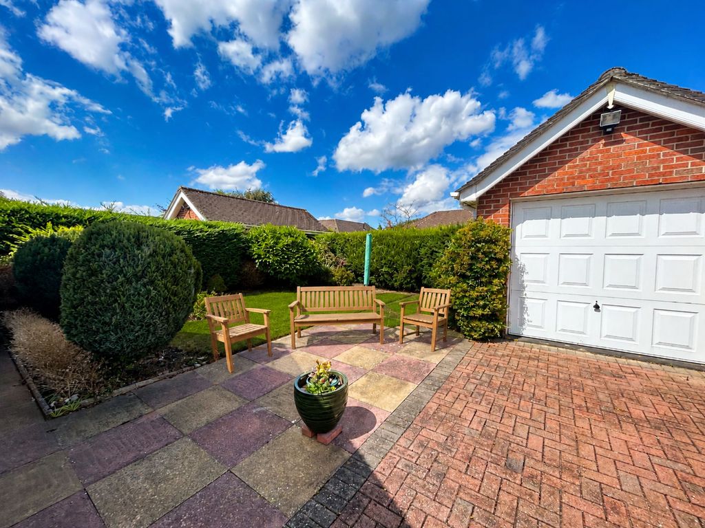 Property photo 3 of 18