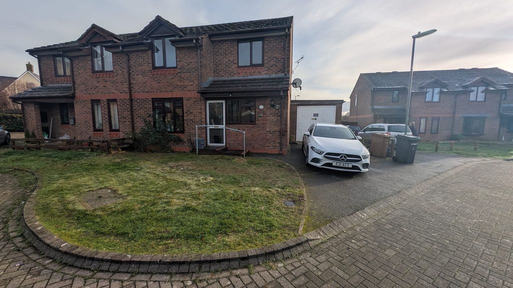 Property photo 1 of 13 F8D93F1B-5Edf-4C6F-99Bd-44D161318752