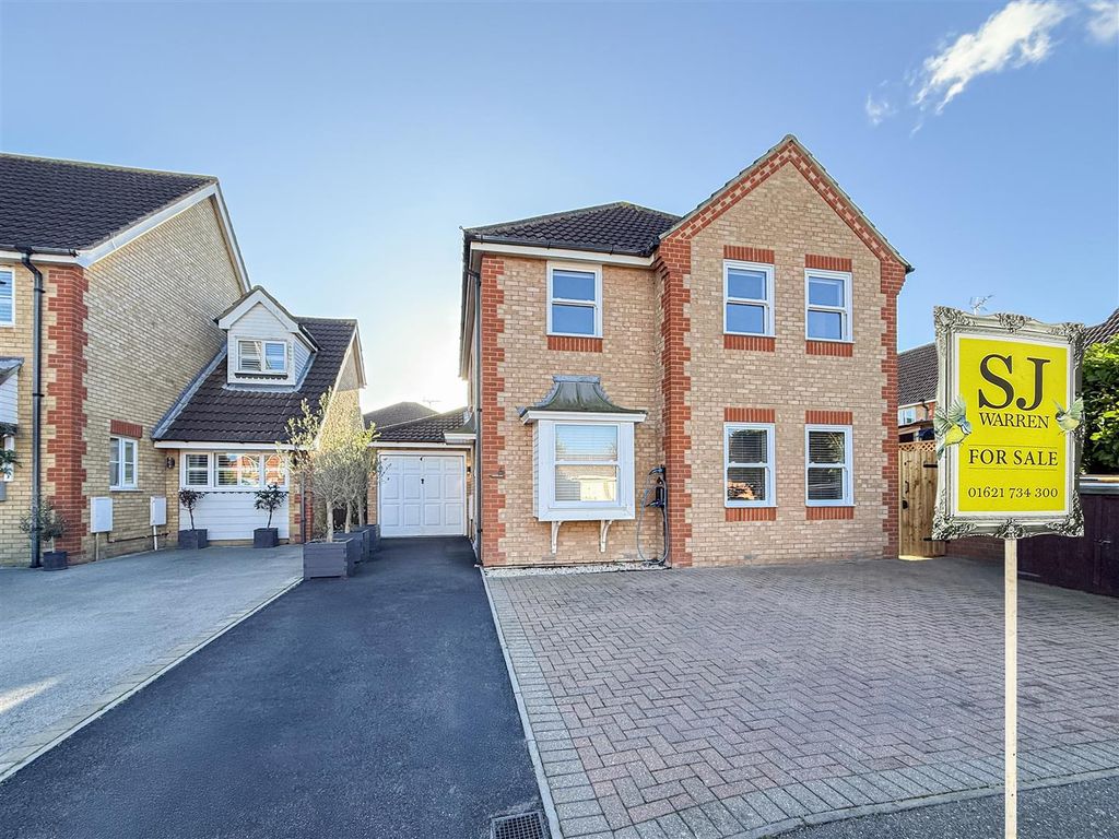 Property photo 1 of 25 Front