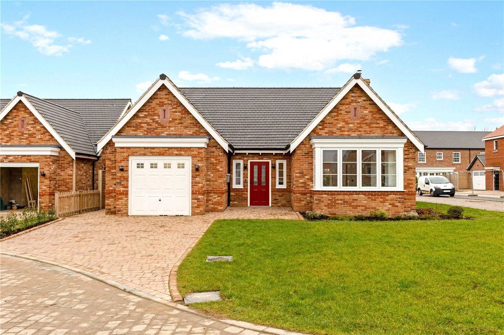 Property photo 1 of 14 Millbrook Meadow