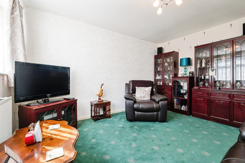 Property photo 3 of 16 Pbox-Img.Jpg