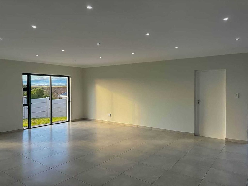 Property photo 3 of 24 1Jf1721906