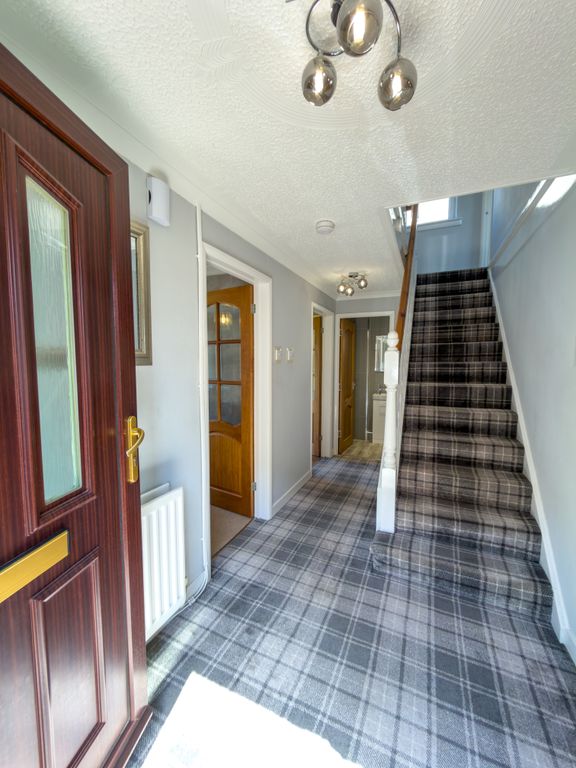 Property photo 2 of 21