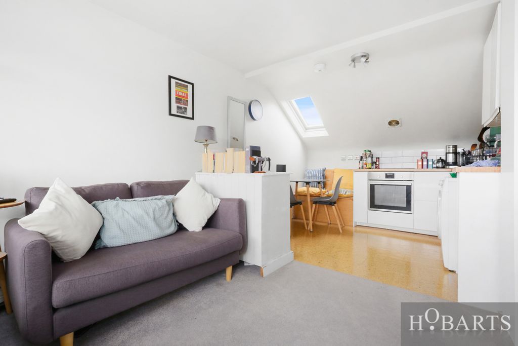 Property photo 1 of 15 1 Bedroom Studio For Sale