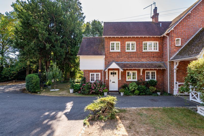 Property photo 2 of 11
