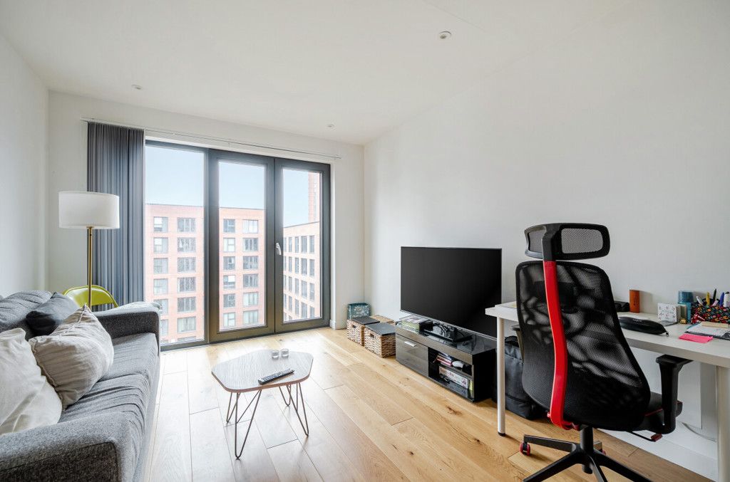 Property photo 1 of 10 1366084-10-68Ecd6...