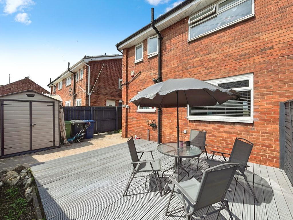 Property photo 1 of 15 4380400