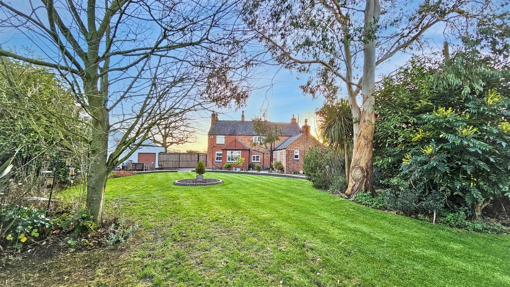 Property photo 3 of 28 20251210_151608.Jpg