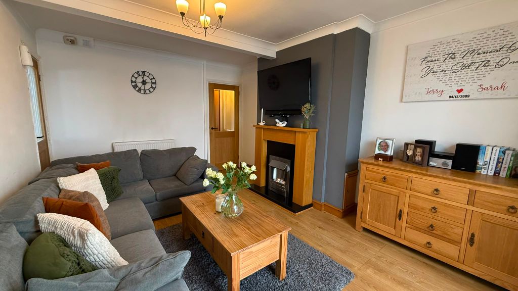 Property photo 2 of 18