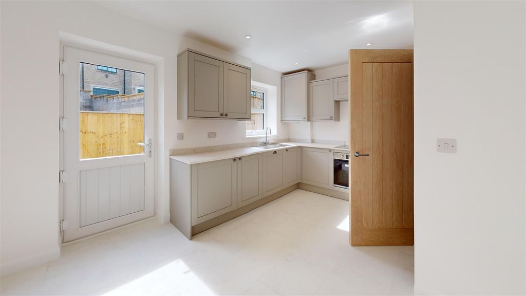 Property photo 2 of 16 Long-Ing-Lane-Kitchen 1.Jpg