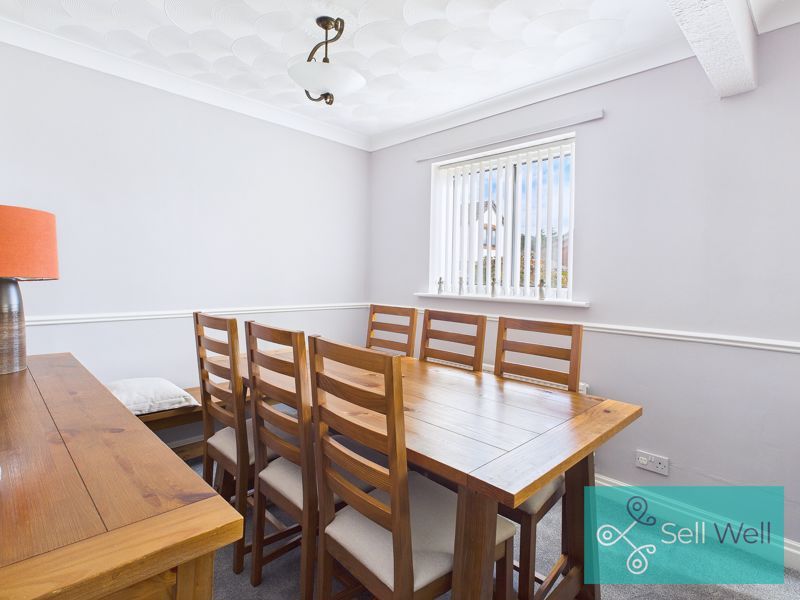 Property photo 3 of 21 Dining Area