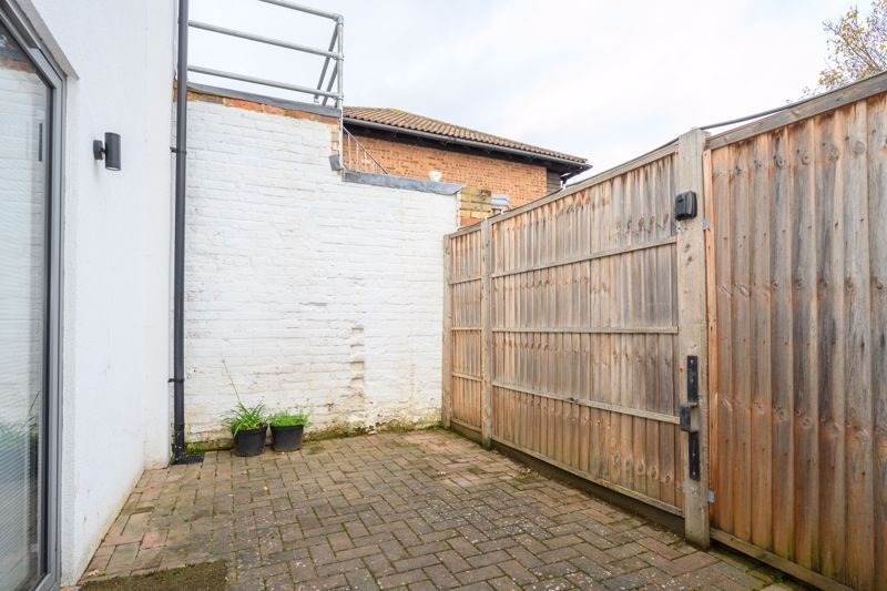 Property photo 2 of 9 Photo 7