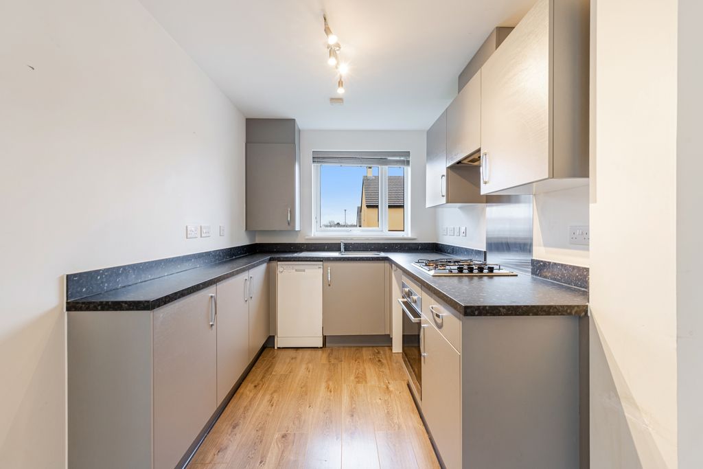 Property photo 3 of 12 A16 - 3 Oathills Place Paignton - 260202