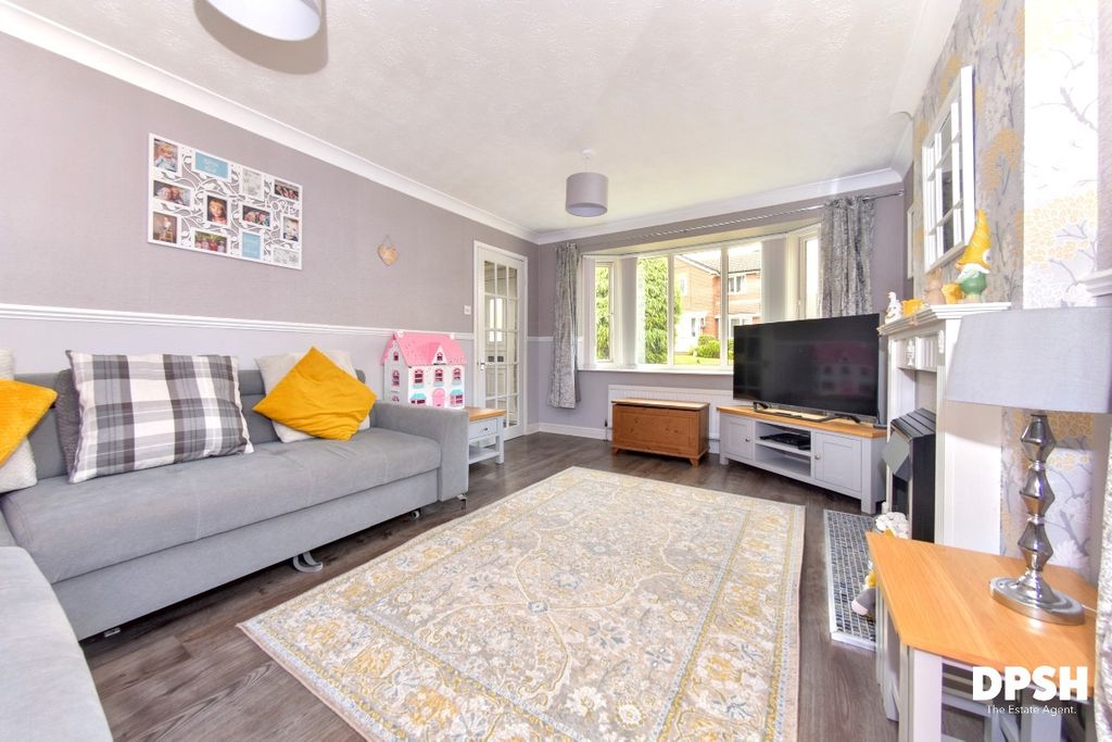 Property photo 3 of 24