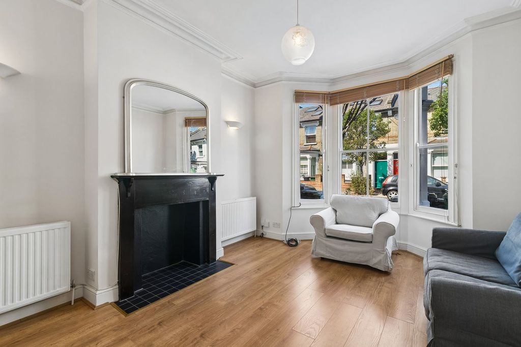Property photo 1 of 7