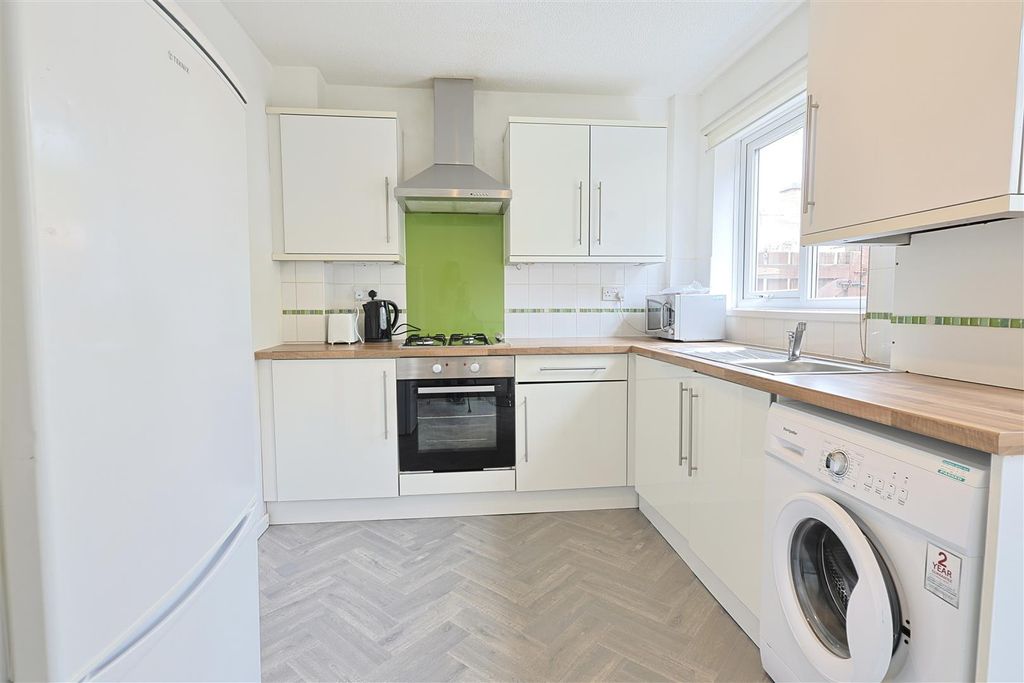 Property photo 3 of 11 90A02F09-07Ac-4A42-9979-E0Bc2950B4E8_1_201_A.Jpeg