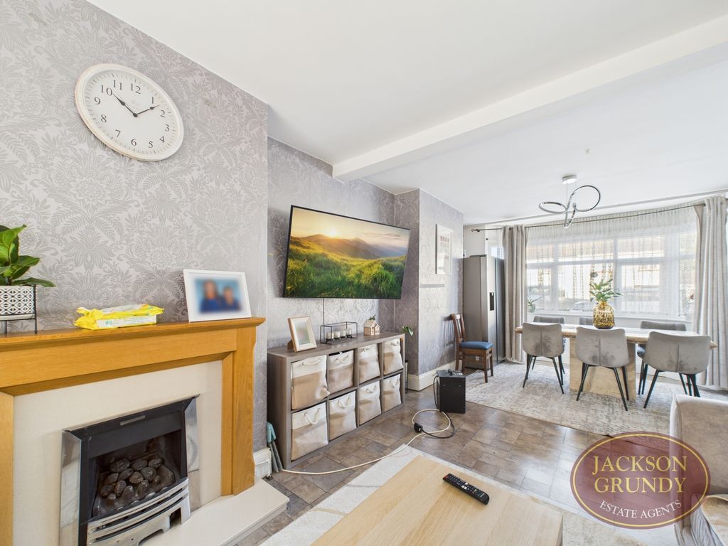 Property photo 3 of 12 The Headlands