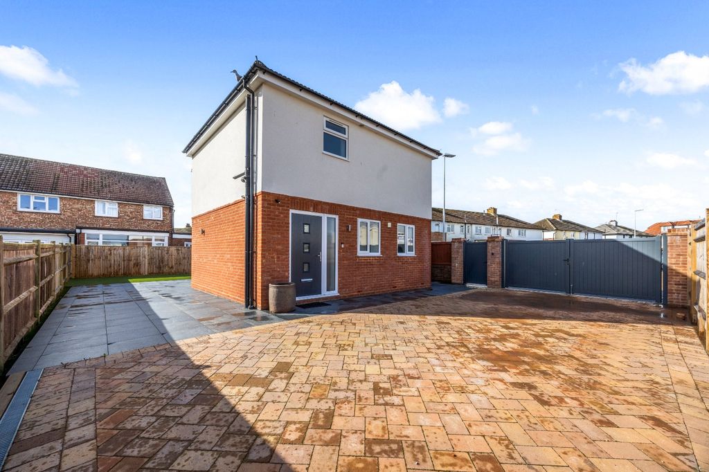 Property photo 1 of 17 Picture No. 32