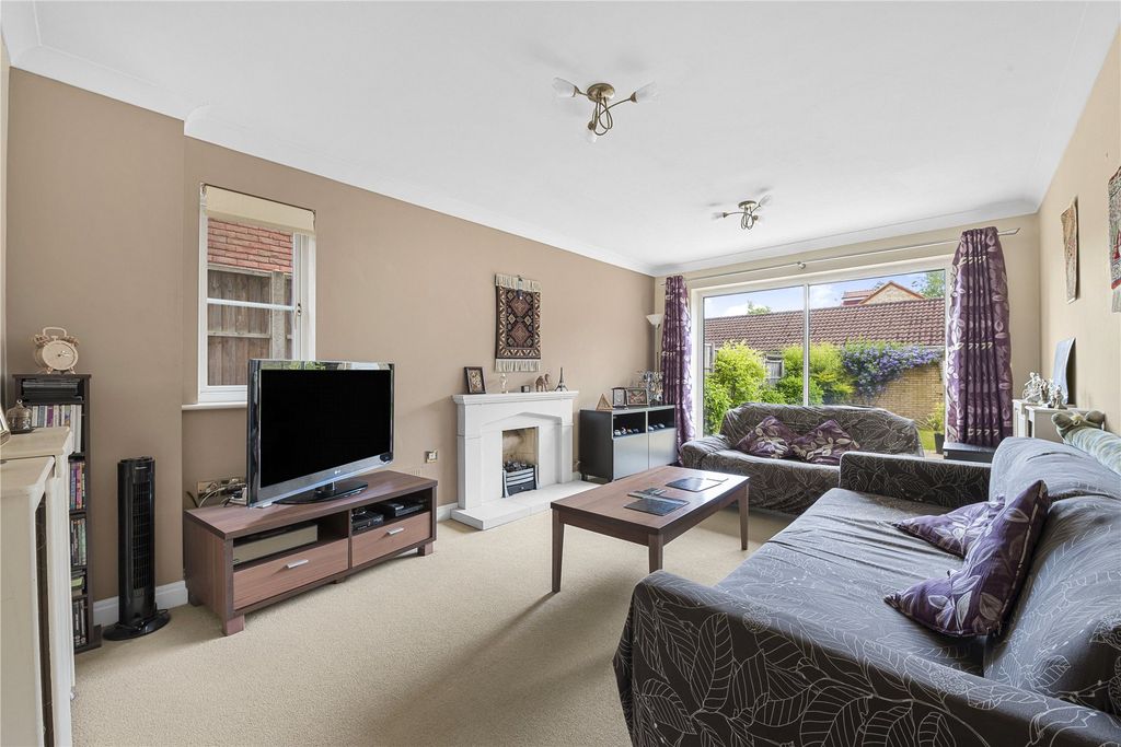 Property photo 3 of 29 Picture No. 33