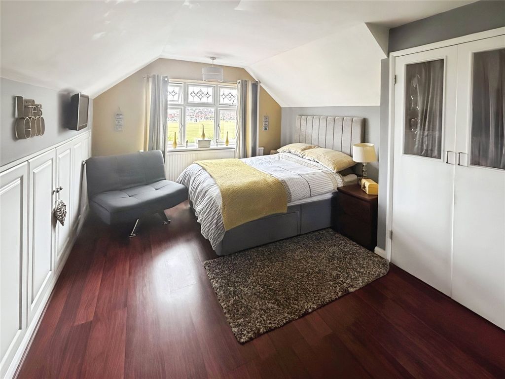 Property photo 3 of 16 Bedroom 1