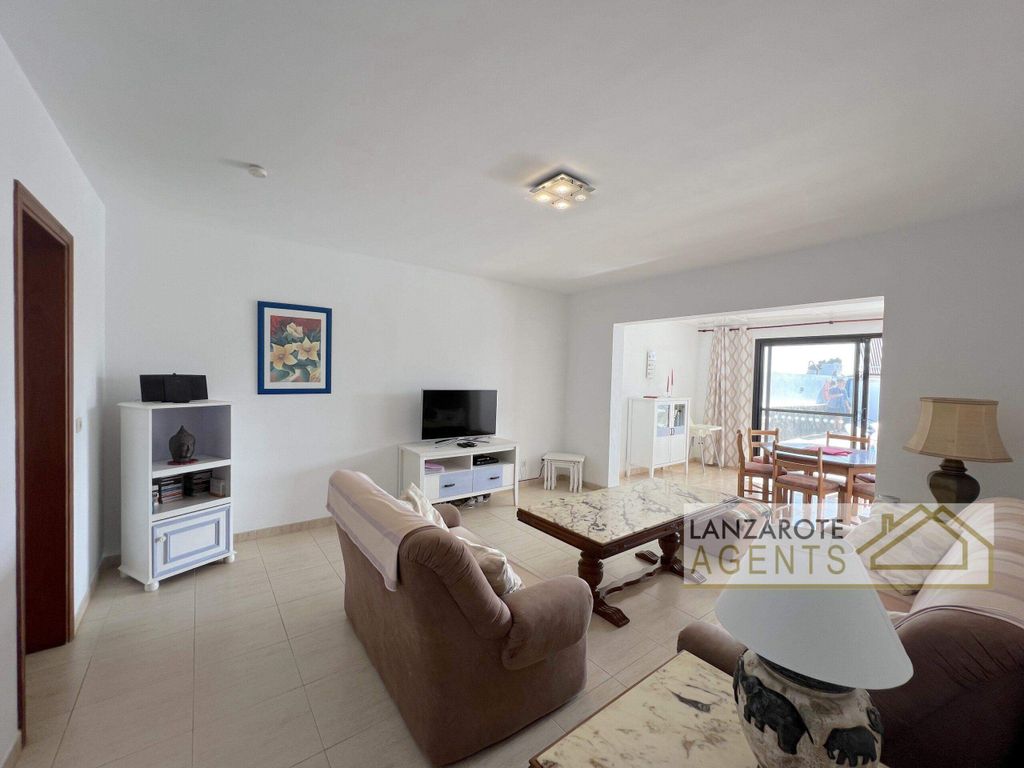 Property photo 2 of 33