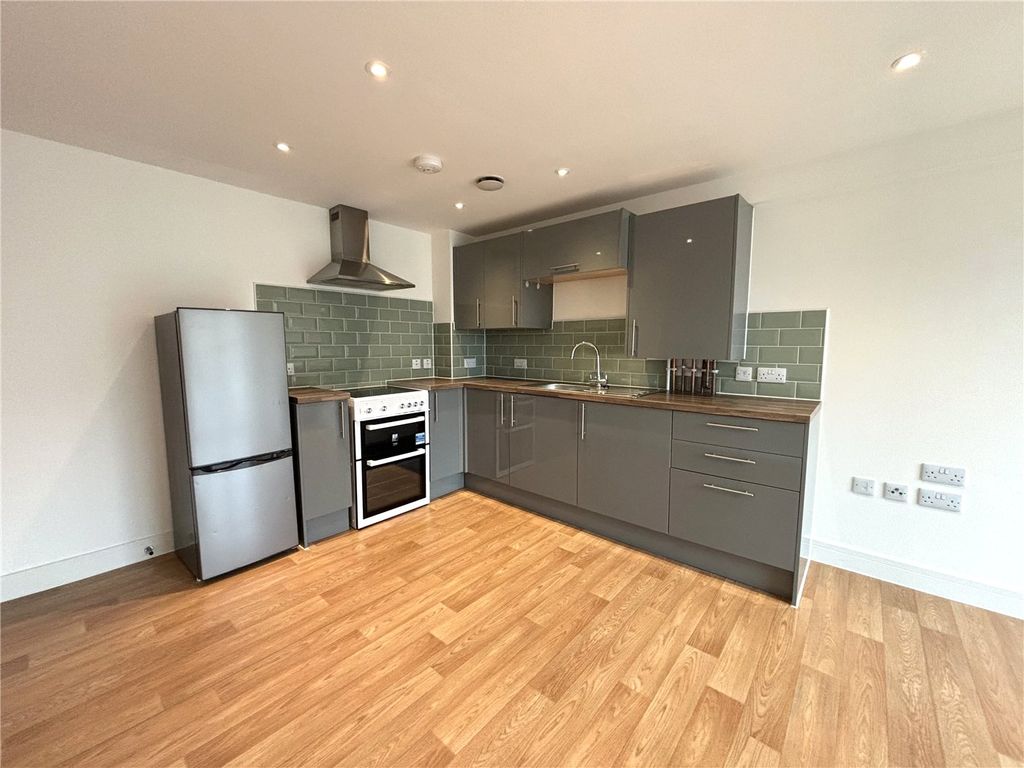 Property photo 3 of 8 Picture No. 20