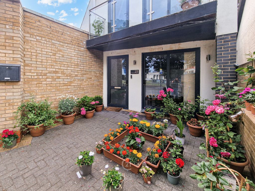 Property photo 2 of 23 E02040  (31)