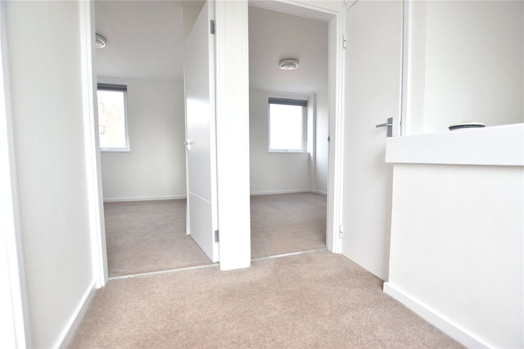 Property photo 2 of 10 Picture No. 01