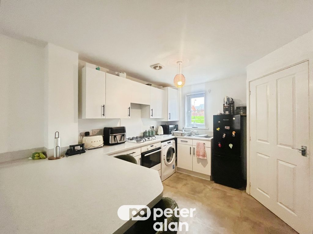 Property photo 3 of 19 Front