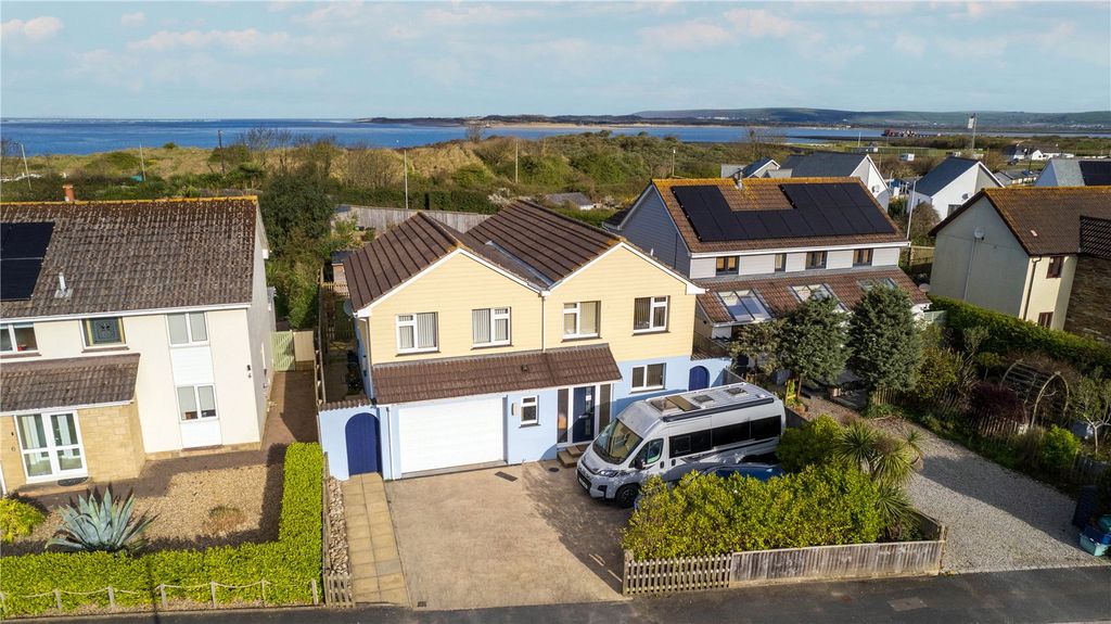 Property photo 2 of 42 Picture No. 11