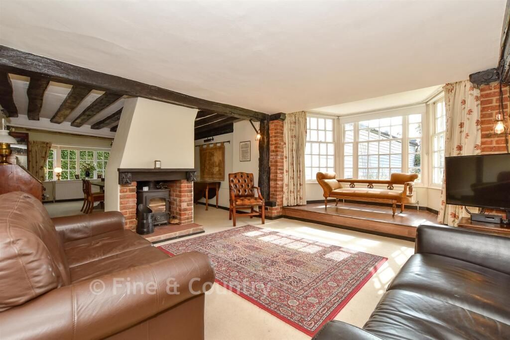 Property photo 2 of 18