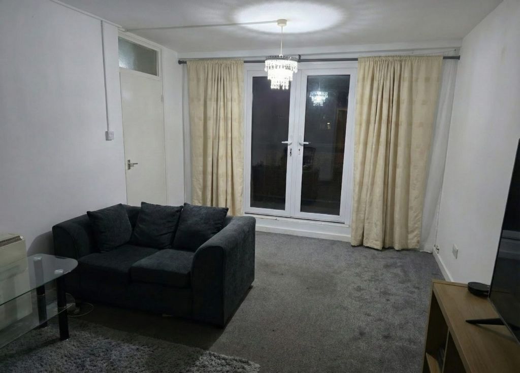 Property photo 2 of 10 Gallery