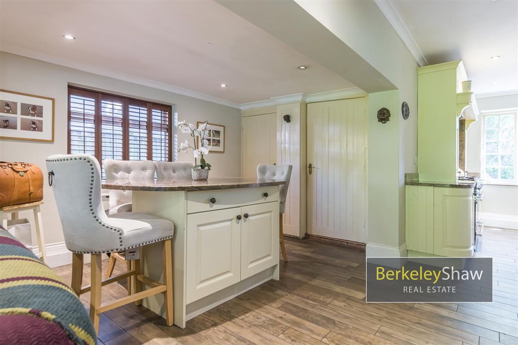 Property photo 2 of 36 Sycamore Avenue Crosby L23