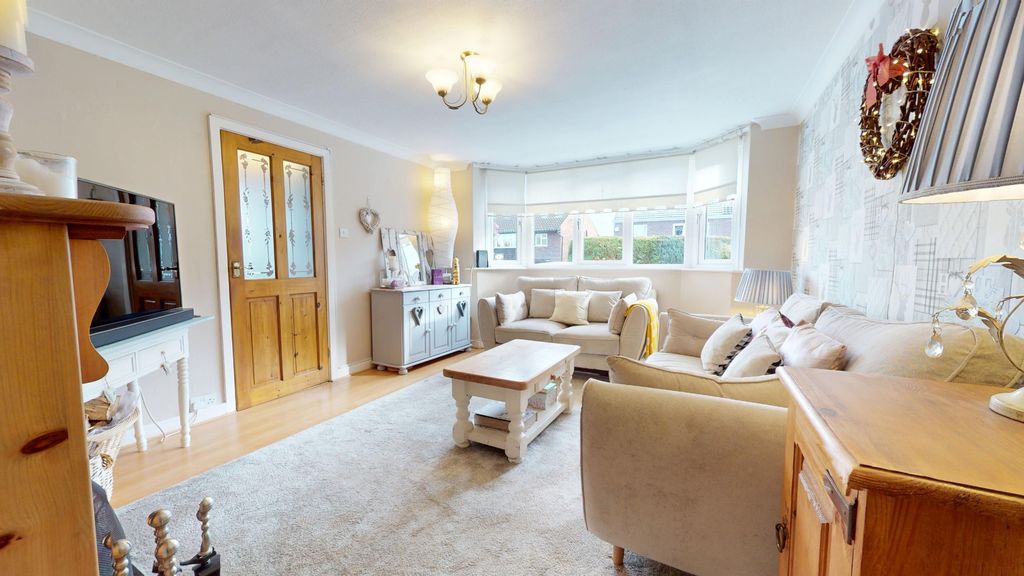 Property photo 2 of 21 4559134