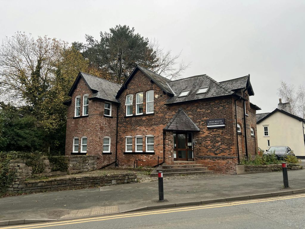 Property photo 1 of 6 Front.Jpg