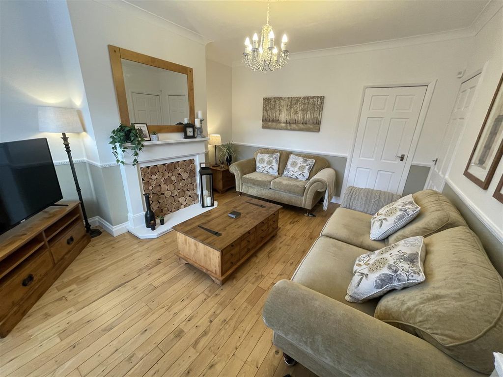 Property photo 1 of 25 30 Tud 15.Jpeg