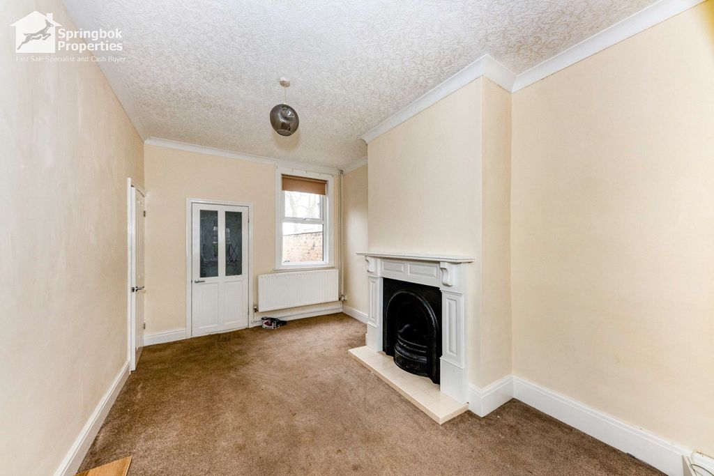 Property photo 3 of 16 Image 2