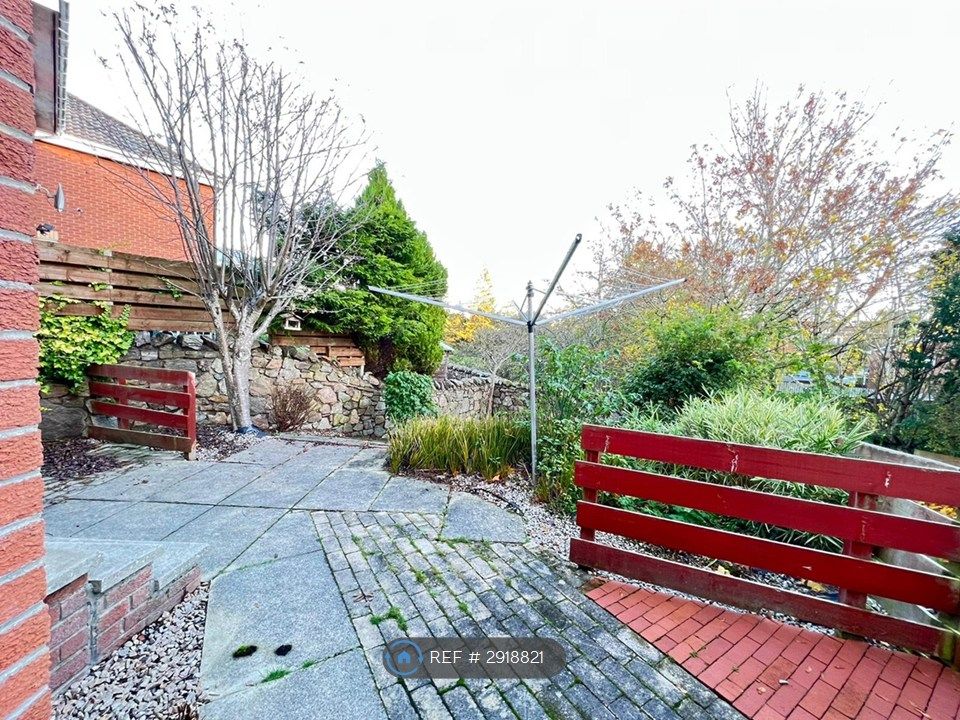 Property photo 2 of 29