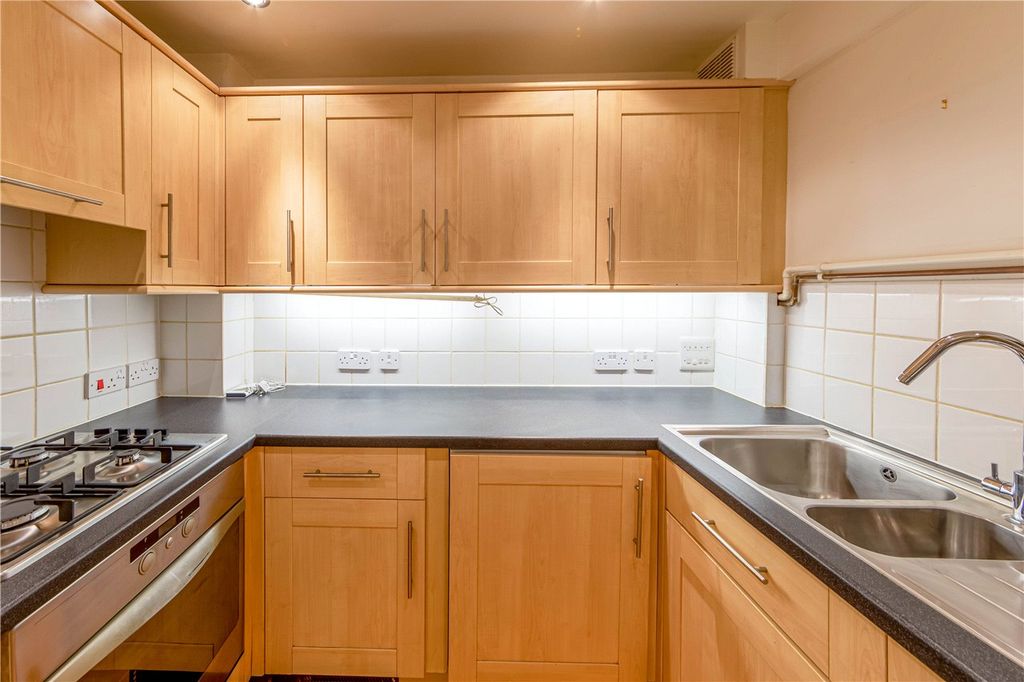 Property photo 3 of 14 Picture No. 24