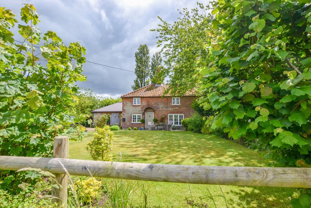 Property photo 2 of 27 1635424