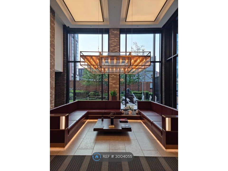 Property photo 1 of 13 Embassy Gardens Magnificent Apartment