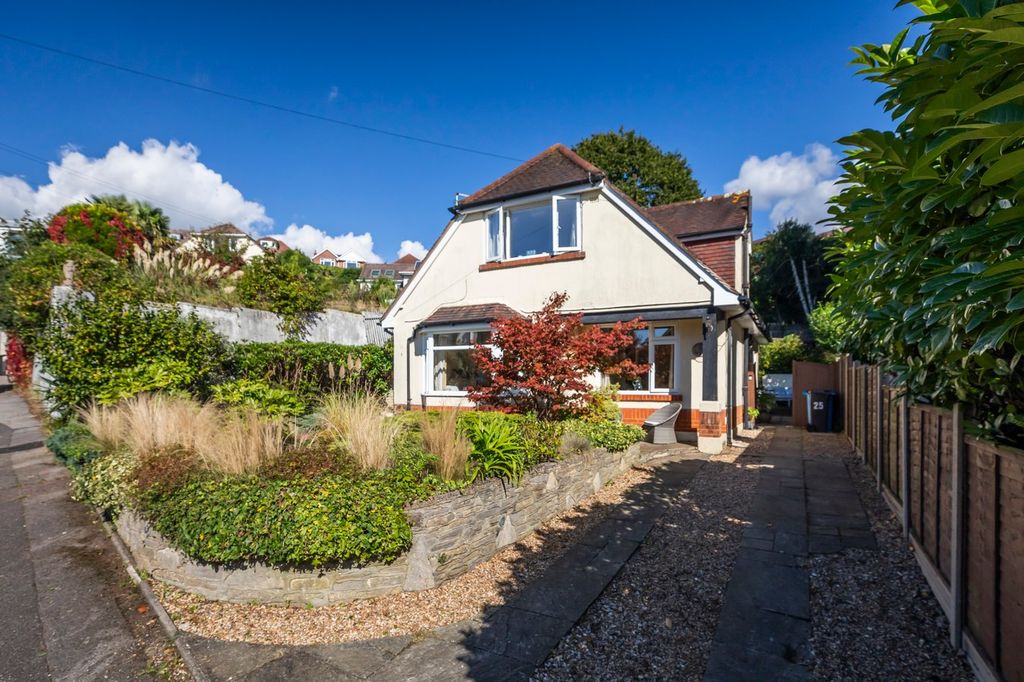 Property photo 1 of 26