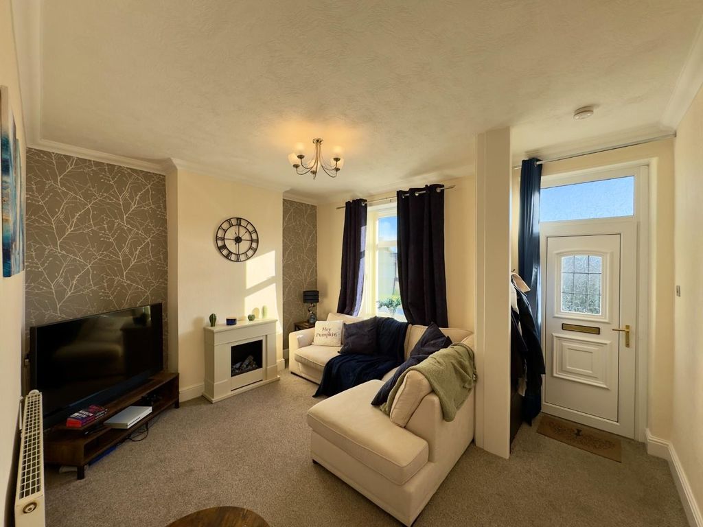 Property photo 2 of 18 Water Street, Hapton, For Sale, Petty Real Estate